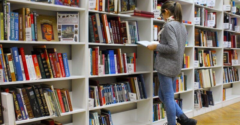 kuy4d, interactive library, digital content curator, immersive media platform, online content library, interactive media solutions, digital library evolution, multimedia content platform, location-specific multimedia library, curated digital experiences